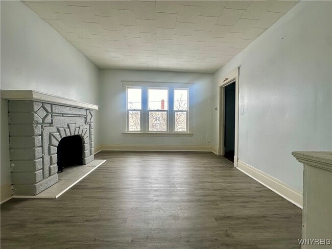 property at 39 Parkridge Ave
