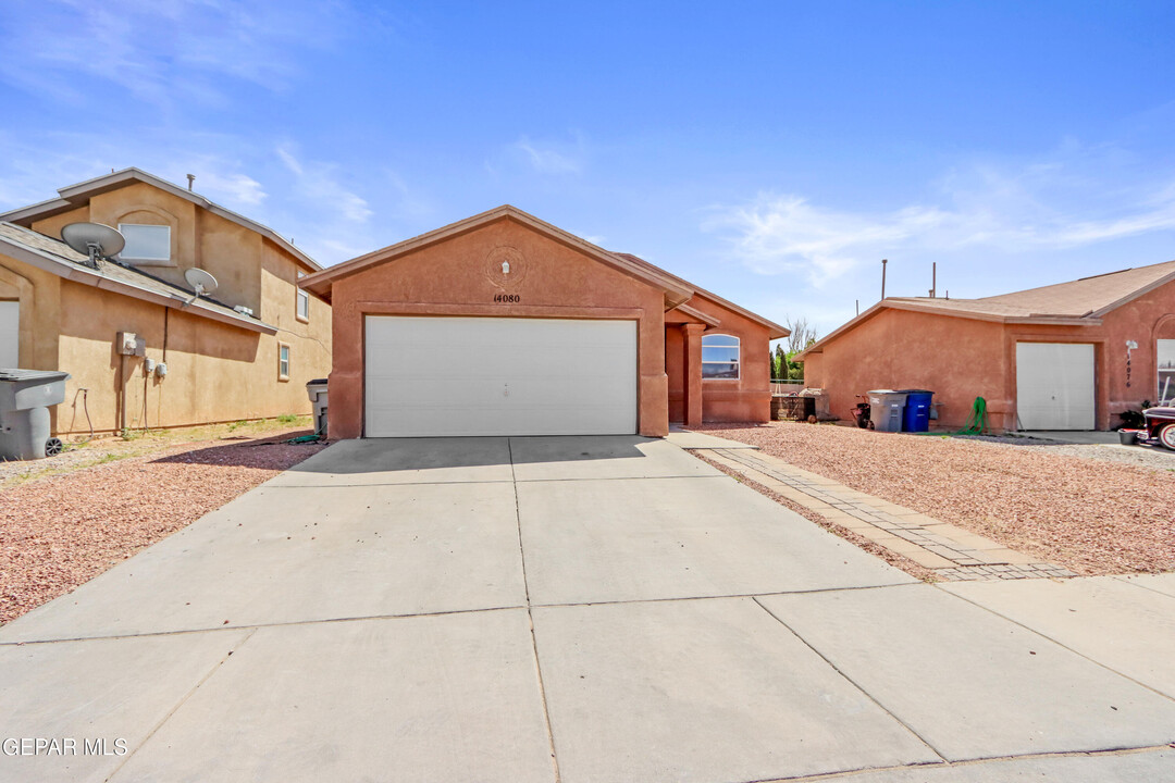 14080 Jason Crandall Dr in El Paso, TX - Building Photo