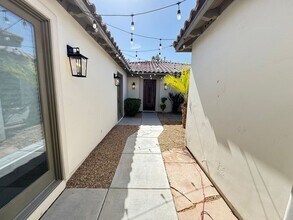 12034 Whitehills St in Las Vegas, NV - Building Photo - Building Photo