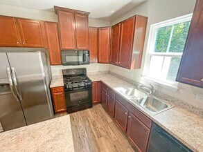11213 Winding Brook Terrace Dr in Ashland, VA - Building Photo - Building Photo