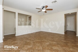 802 W Love Rd in San Tan Valley, AZ - Building Photo - Building Photo