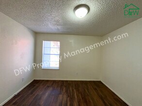 Fry Street Apartments in Denton, TX - Building Photo - Building Photo
