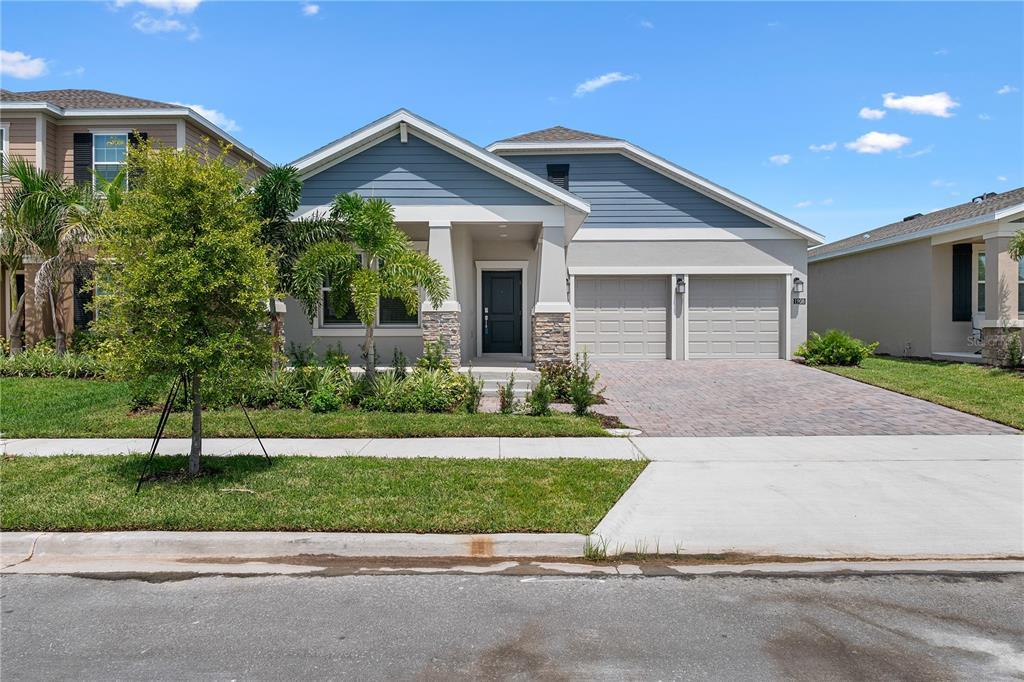 1908 Blissful Dr in Kissimmee, FL - Foto de edificio
