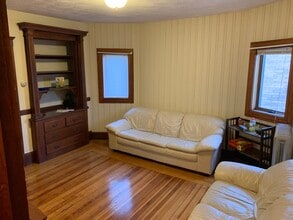 258 Boston Ave, Unit 3 in Medford, MA - Building Photo - Building Photo