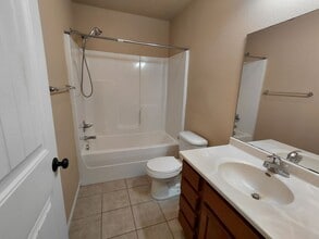 132b Edna St in Waynesville, MO - Building Photo - Building Photo