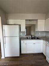 1920 W Lakeview Blvd in North Fort Myers, FL - Building Photo - Building Photo