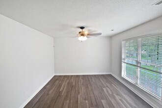 6810 Ironwood Cir in Greensboro, NC - Building Photo - Building Photo