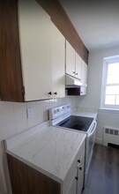 29 Englewood Ave in Brookline, MA - Foto de edificio - Building Photo