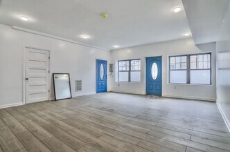 9017 Riverside Pl in North Bergen, NJ - Building Photo - Building Photo