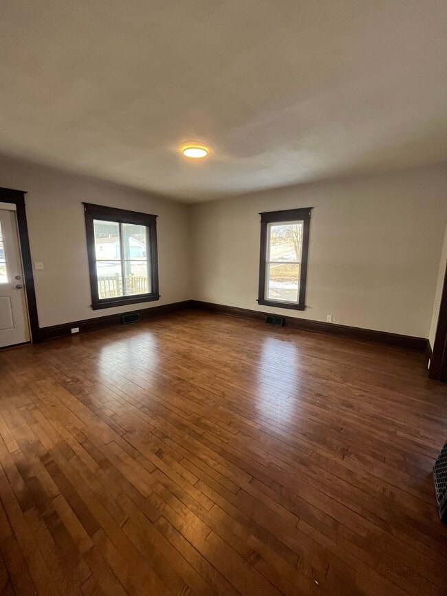 122 Leffert St in Berlin, WI - Foto de edificio - Building Photo