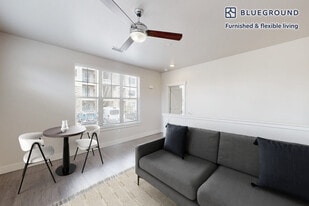 13195 W Progress Cir in Littleton, CO - Building Photo