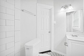 1821 Marshall St in Houston, TX - Building Photo - Building Photo