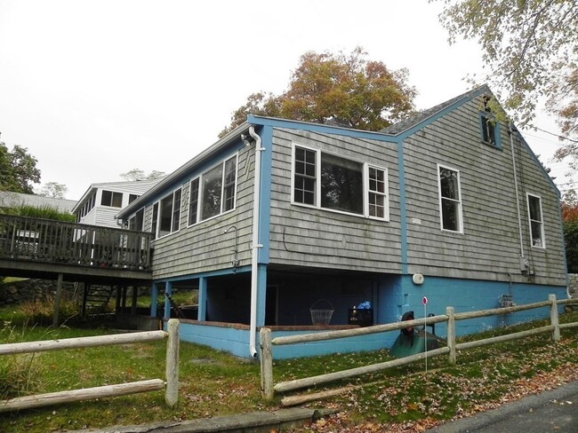 35 Cleveland Way in Wareham, MA - Building Photo - Building Photo