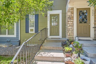 8256 S Fillmore Way in Centennial, CO - Building Photo - Building Photo