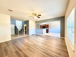 4211 Jana Drive in Santa Fe, TX - Building Photo - Building Photo