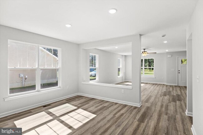 703 Mattox Ave in Colonial Beach, VA - Building Photo - Building Photo