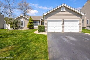 148 Mizzen Ave in Stafford Township, NJ - Building Photo