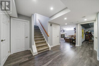 60 Brenda Crescent in Toronto, ON - Building Photo - Building Photo