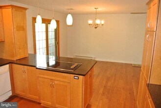 421 Park Hills Dr in Mechanicsburg, PA - Building Photo - Building Photo