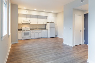 1400 W 25th St in Cleveland, OH - Foto de edificio - Interior Photo