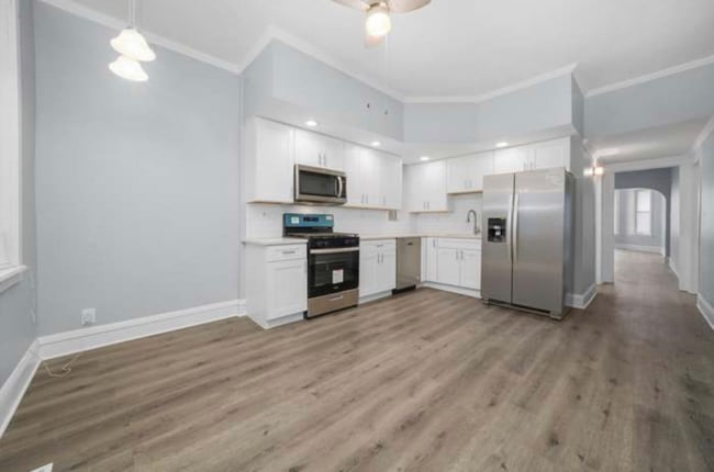 property at 7839 S Sangamon St