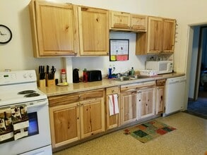 610 Niagara St in Eau Claire, WI - Building Photo - Building Photo