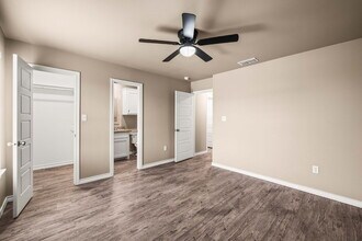 1005 East St in Abernathy, TX - Building Photo - Building Photo
