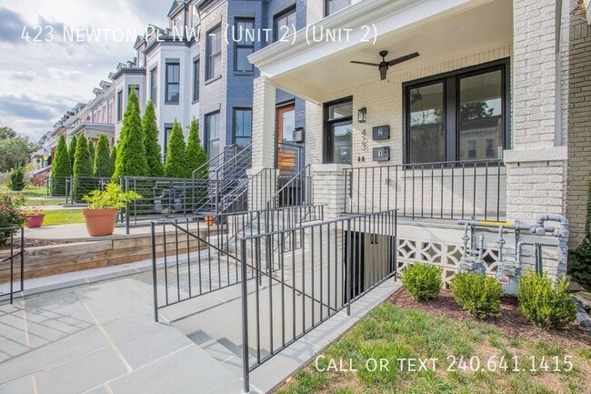 423 Newton Pl NW in Washington, DC - Building Photo - Building Photo