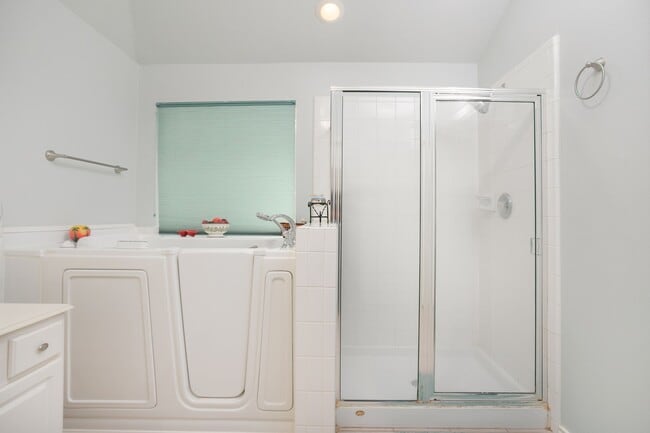 property at 1828 Barretts Glen Dr