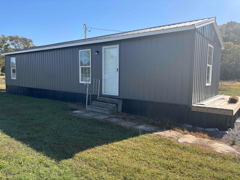 86 Young Branch Rd in Dixon Springs, TN - Foto de edificio