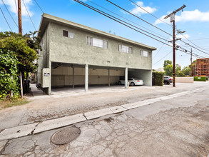 13312 Woodbridge St in Sherman Oaks, CA - Building Photo - Building Photo