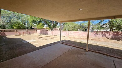 10401 Britt Ct NE in Albuquerque, NM - Building Photo - Building Photo