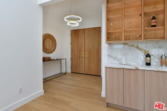 26065 Farmfield Rd in Calabasas, CA - Building Photo - Building Photo