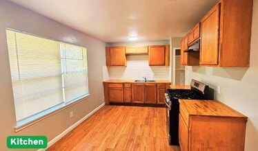 4319 Howcher St in Houston, TX - Foto de edificio - Building Photo