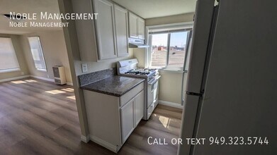 134 1/2 W 118th Pl in Los Angeles, CA - Building Photo - Building Photo