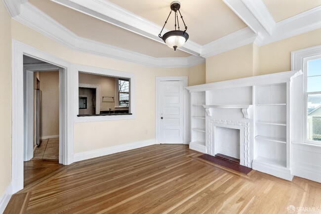 376 Frederick St in San Francisco, CA - Building Photo - Building Photo