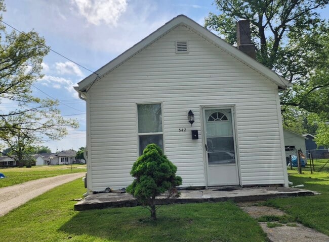 542 S Wall St in Winchester, IN - Building Photo - Building Photo