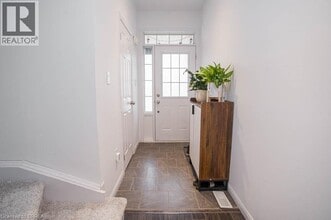 21 Diana Ave in Brantford, ON - Building Photo - Building Photo