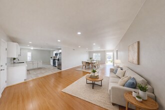 4921 63rd St in San Diego, CA - Building Photo - Building Photo