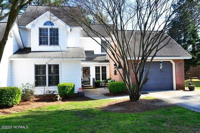 property at 400 Georgetown Ct