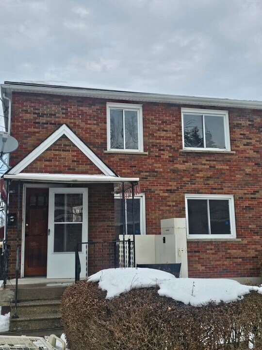 1624 Ontario Ave in Niagara Falls, NY - Building Photo