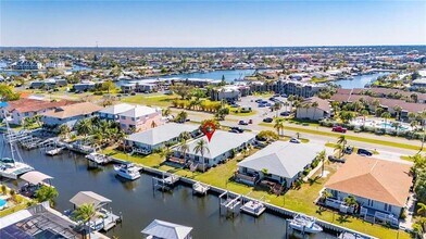 1025 Apollo Beach Blvd in Apollo Beach, FL - Building Photo - Building Photo