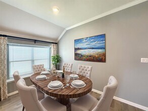 6111 Gloucester Dr in Aubrey, TX - Building Photo - Building Photo