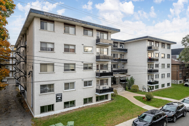 3860 Du Fort-Rolland Rue in Montréal, QC - Building Photo - Building Photo