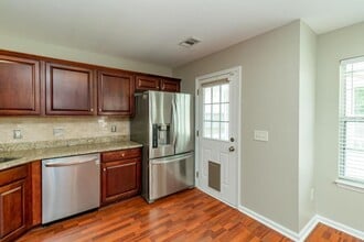 325 Rose Marie Ln in Charleston, SC - Building Photo - Building Photo