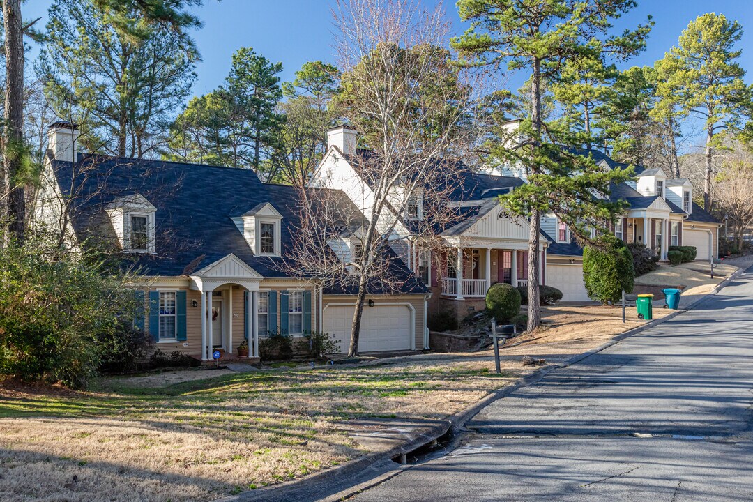 106 Claremore Ct in Little Rock, AR - Foto de edificio