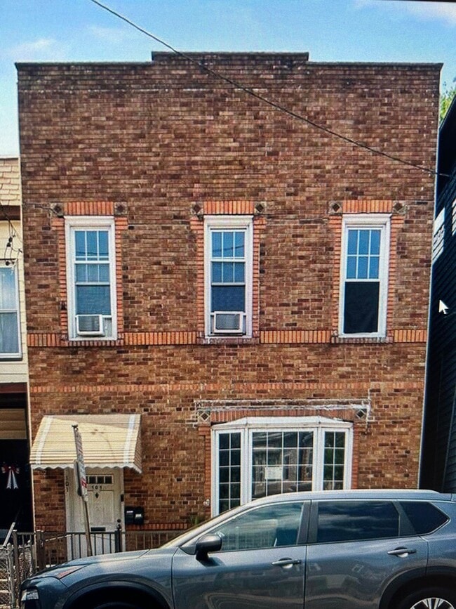 property at 101 Sanford Pl