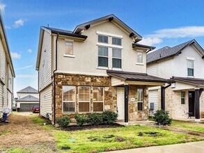 181 Iron Rail Rd in Dripping Springs, TX - Building Photo - Building Photo