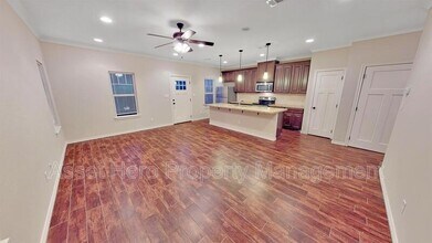 1202 Oney Hervey Dr in College Station, TX - Building Photo - Building Photo