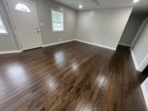 5208 Harvard Ave in Raytown, MO - Building Photo - Building Photo